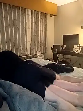 KITTYBOOBOOFUXX online show from November 24, 2025, 4:01 am