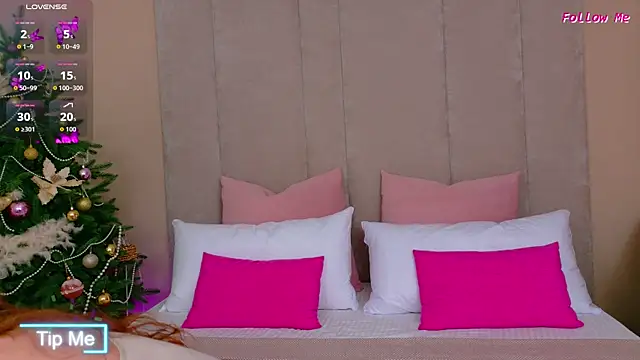 AmeliRoyse online show from December 2, 2025, 5:08 pm