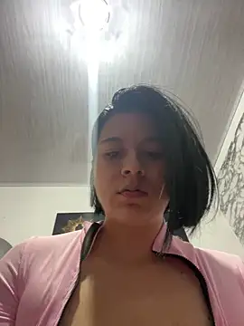 Snapshot of victoriacooper21 chatting on February 17, 2026, 10:16 pm victoriacooper21 online show from February 17, 2026, 10:16 pm