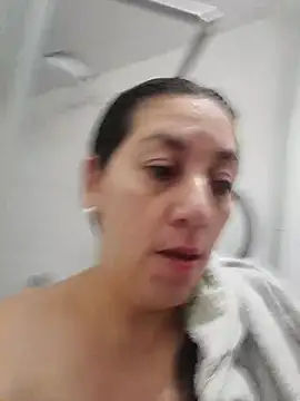 Luna-nevada online show from October 16, 2025, 3:35 pm