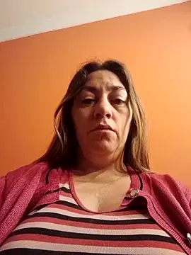 Luna-nevada online show from November 5, 2025, 11:21 am