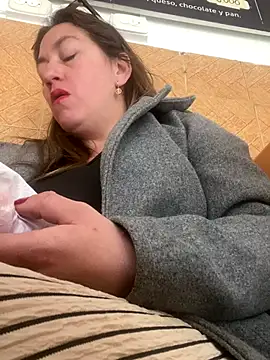 Luna-nevada online show from December 2, 2025, 1:50 pm