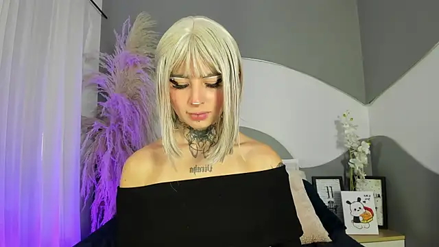 Zhally Dee online show from April 28, 2026, 12:21 pm