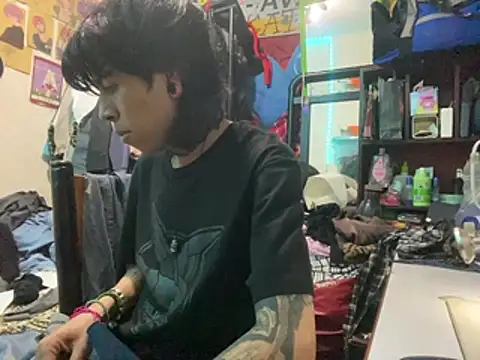 kirito kun online show from April 1, 2026, 5:08 am