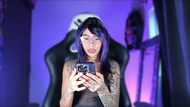 sofiafenty online show from September 17, 2025, 10:33 pm