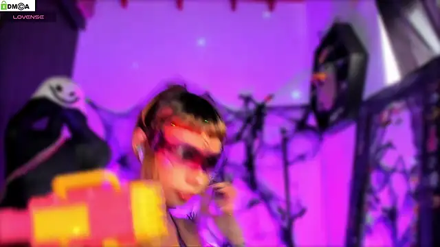 sofiafenty online show from October 10, 2025, 5:45 pm