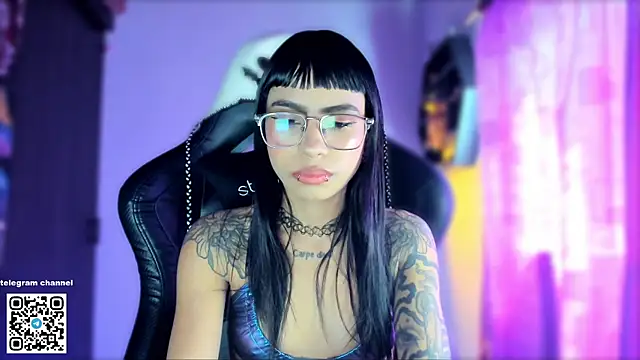 sofiafenty online show from January 14, 2026, 4:34 pm