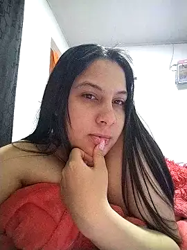 esmeralda jadees online show from November 29, 2025, 12:52 pm