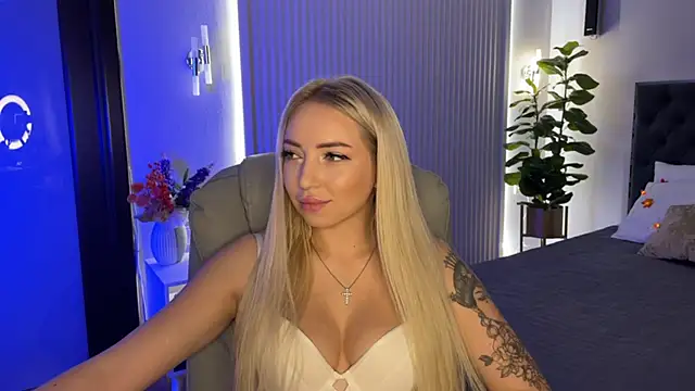 OhMyEmma online show from October 21, 2025, 1:06 am