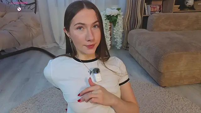 Kira mindnes online show from November 21, 2025, 6:12 am