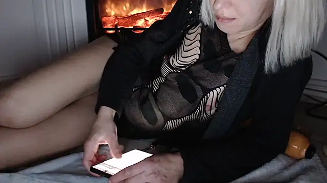 ElssaRush online show from November 6, 2025, 11:15 pm