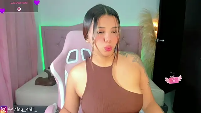 Ashley dolll online show from April 21, 2026, 9:06 pm