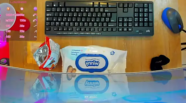  LiilyWong online show from March 20, 2025, 11:56 pm