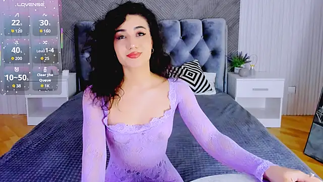 Maya Rogerss online show from November 29, 2025, 2:42 pm