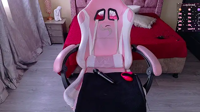 Snapshot of sweet__thang chatting on November 30, 2025, 4:33 pm sweet thang online show from November 30, 2025, 4:33 pm