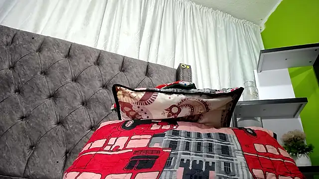 ANA-BULLOCK- online show from November 23, 2025, 12:05 pm