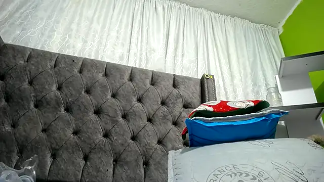 ANA-BULLOCK- online show from December 1, 2025, 12:10 pm