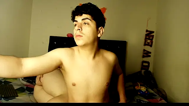 Kymberlyandlucas2 online show from October 23, 2025, 4:23 am