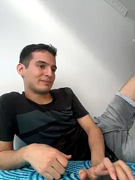 Thiagobb7 online show from September 9, 2025, 9:58 pm