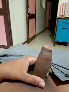 Snapshot of roney110 chatting on March 14, 2025, 8:10 am roney110 online show from March 14, 2025, 8:10 am