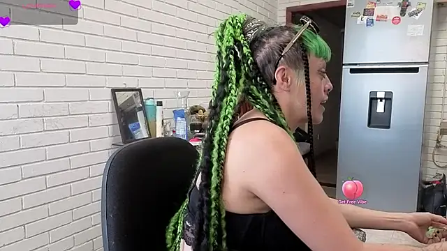 freyaa sorcerees online show from October 3, 2025, 5:21 pm