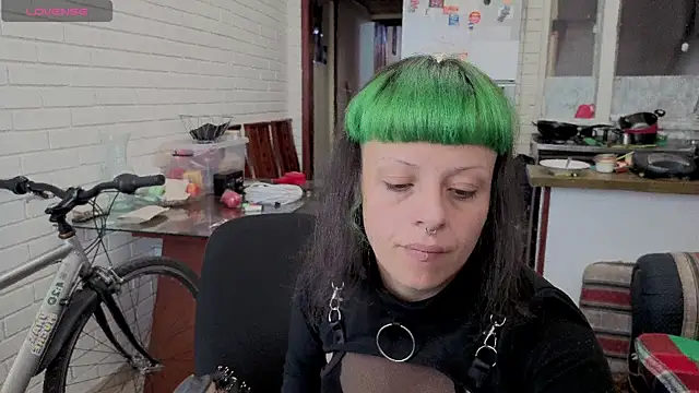 freyaa sorcerees online show from November 12, 2025, 2:50 pm