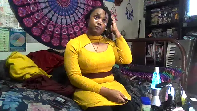 GardeniaFields online show from November 21, 2025, 4:44 am