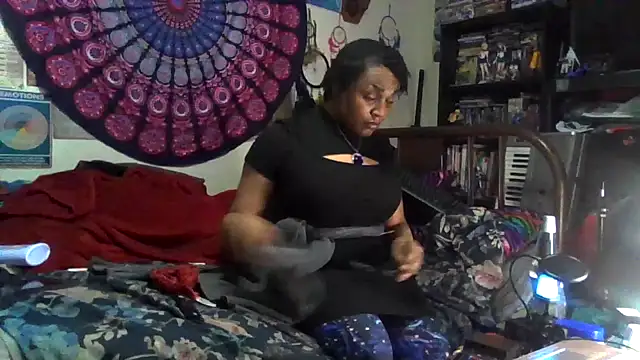 GardeniaFields online show from December 20, 2025, 3:02 am