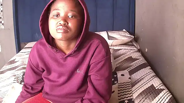 Snapshot of SexyShybarbie chatting on June 2, 2026, 6:37 am SexyShybarbie online show from June 2, 2026, 6:37 am