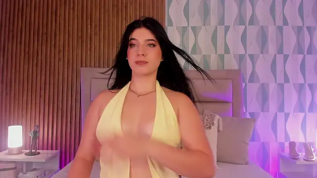 FatimaEvans online show from September 12, 2025, 9:04 pm