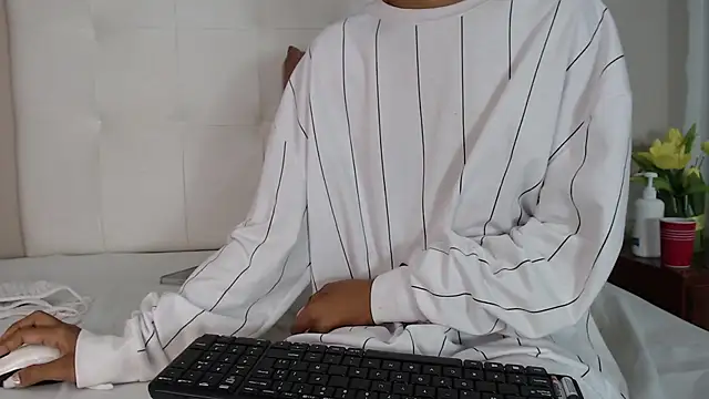 willow smitt online show from January 10, 2026, 12:07 pm