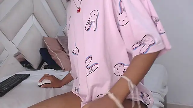 willow smitt online show from March 21, 2026, 2:31 pm