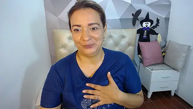 Milf-Prettyboobs online show from November 1, 2025, 11:12 am