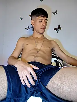 dareck 18 online show from March 26, 2026, 11:54 pm