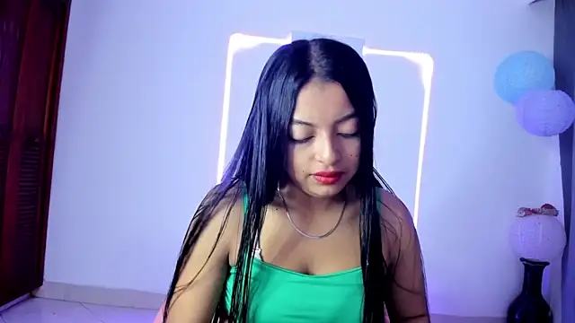 sweet cinamon online show from October 13, 2025, 2:06 pm