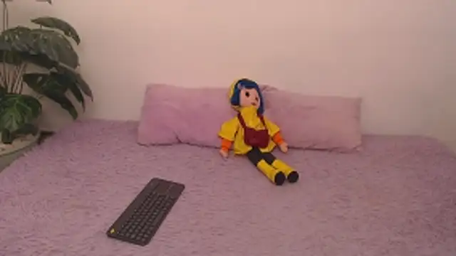 wet valery online show from April 21, 2026, 2:04 am