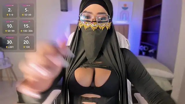 Sasha Anaan online show from September 12, 2025, 8:47 am