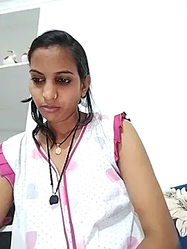 Hotty-Nidhi online show from March 20, 2025, 3:02 am
