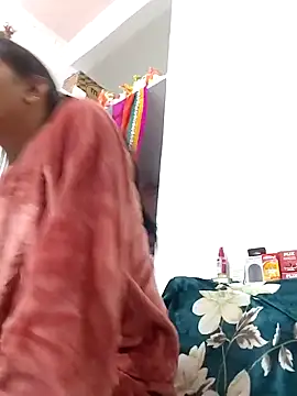 Hotty-Nidhi online show from November 26, 2025, 4:52 pm