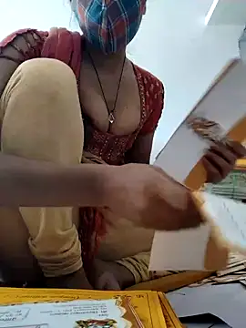 indiancute43 online show from March 15, 2025, 5:19 am