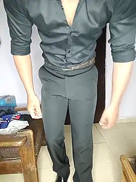 Snapshot of HARSHHU01 chatting on February 28, 2026, 6:42 pm HARSHHU01 online show from February 28, 2026, 6:42 pm