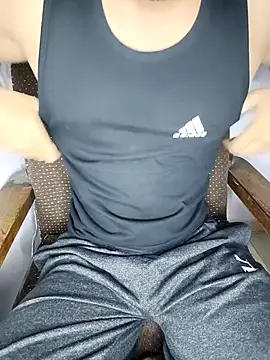 Snapshot of HARSHHU01 chatting on April 9, 2026, 5:07 pm HARSHHU01 online show from April 9, 2026, 5:07 pm