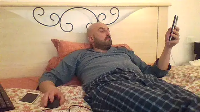 maxxxio12 online show from March 8, 2025, 5:43 pm