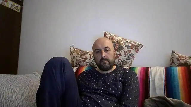 maxxxio12 online show from April 16, 2026, 7:14 pm