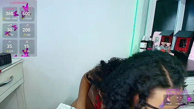 charlotte walker1 online show from December 2, 2025, 10:27 pm