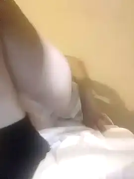 Krdmr1208 online show from April 5, 2026, 12:46 pm