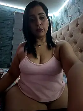 L ucero online show from September 12, 2025, 7:25 pm