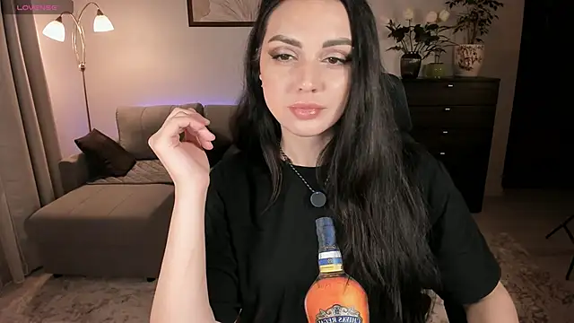 Viki Bellson online show from March 21, 2025, 3:57 pm