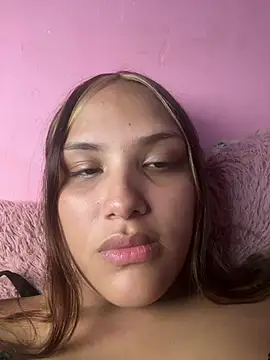 iamsara 21 online show from May 4, 2026, 6:20 am