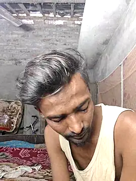 Snapshot of India_HOT23 chatting on December 4, 2025, 7:28 am India HOT23 online show from December 4, 2025, 7:28 am